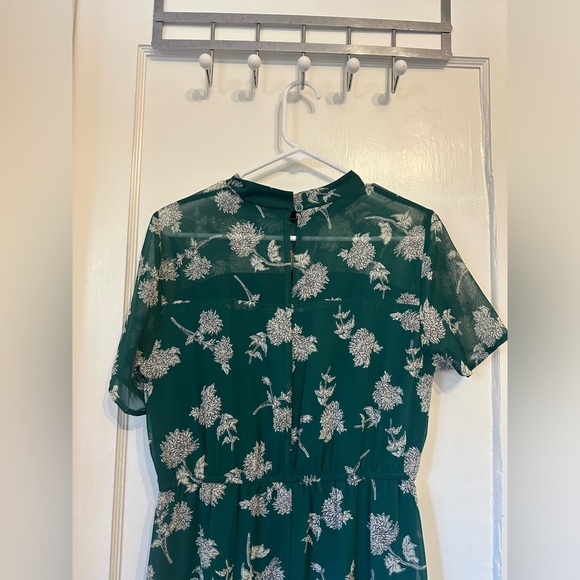 Green Lulu’s Dress - perfect for wedding guest - Picture 5 of 7